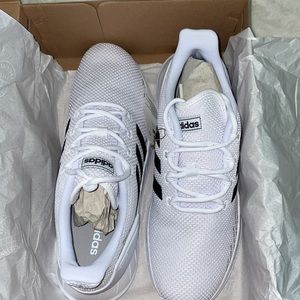 NEVER WORN ADIDAS FOR MEN